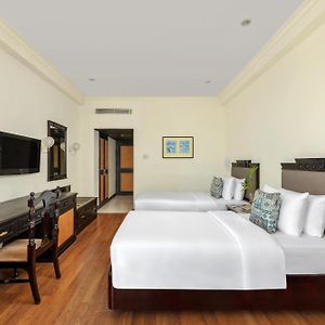 Superior Room City View Twin Bed